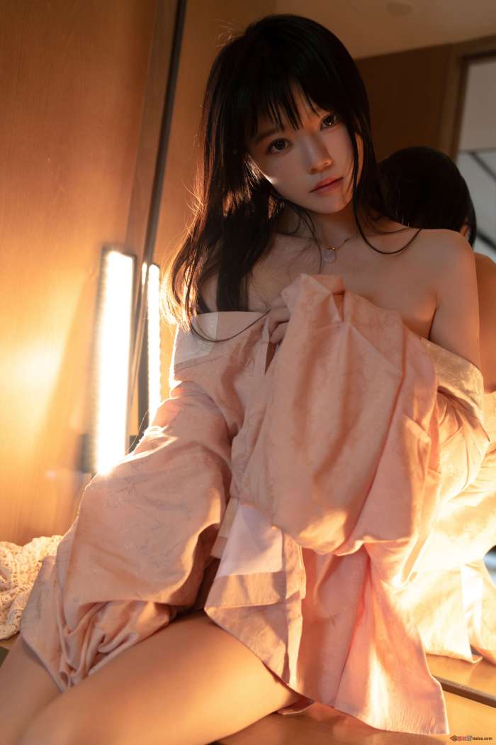 桜桃喵 – 拢花 [23P329MB]