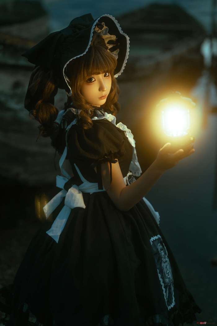 蠢沫沫 – 洱海黑色 [17P93MB]