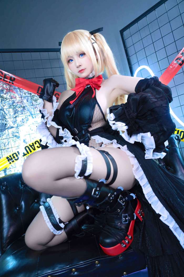 miko酱 – 玛丽萝丝 [26P30MB]