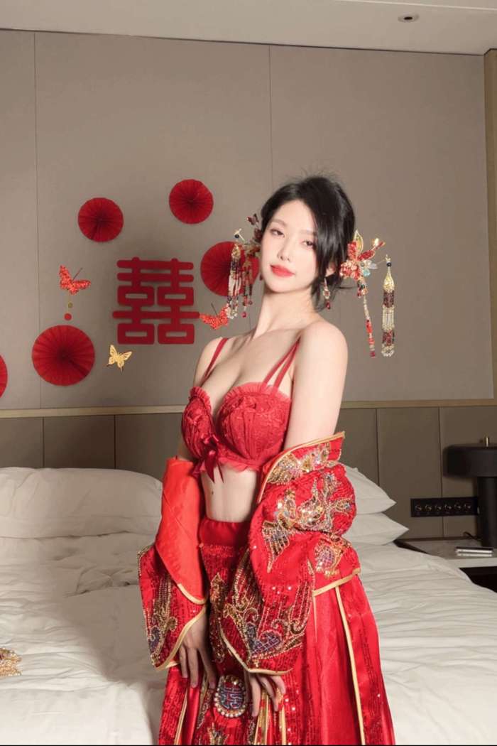 抖娘-利世 – 团囵新娘 [55P2V215MB]