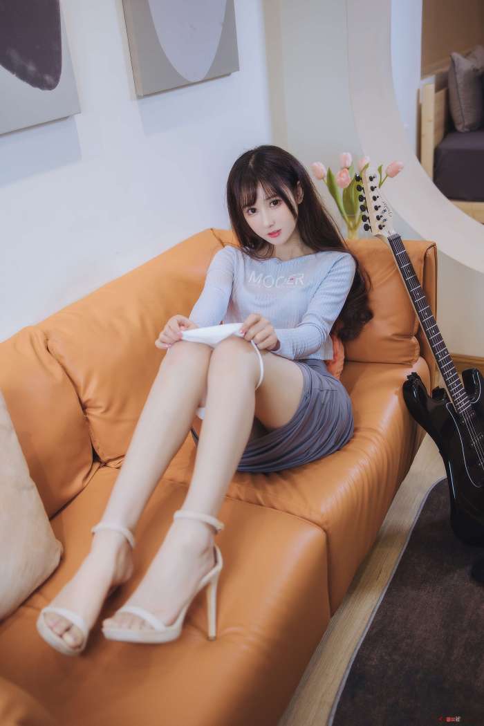 羽生三未 –  吉他妹妹 [43P421MB]