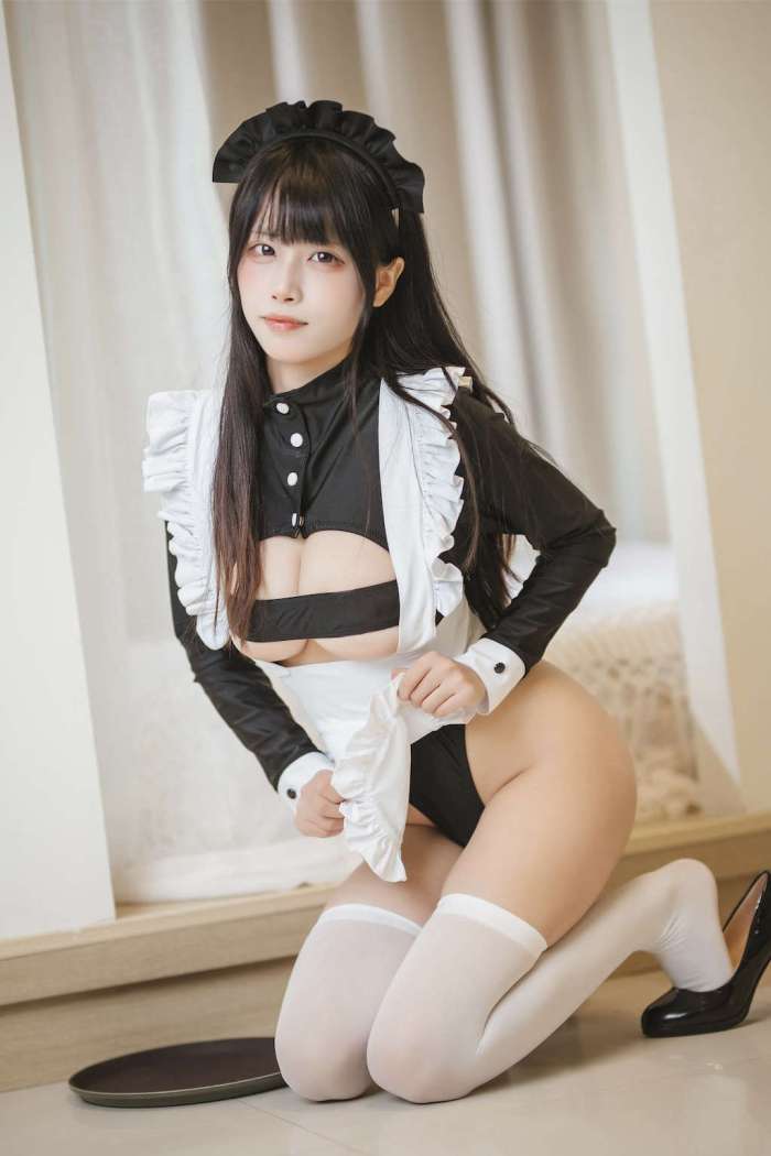 是三不是世w  – 高叉女仆 [42P62MB]