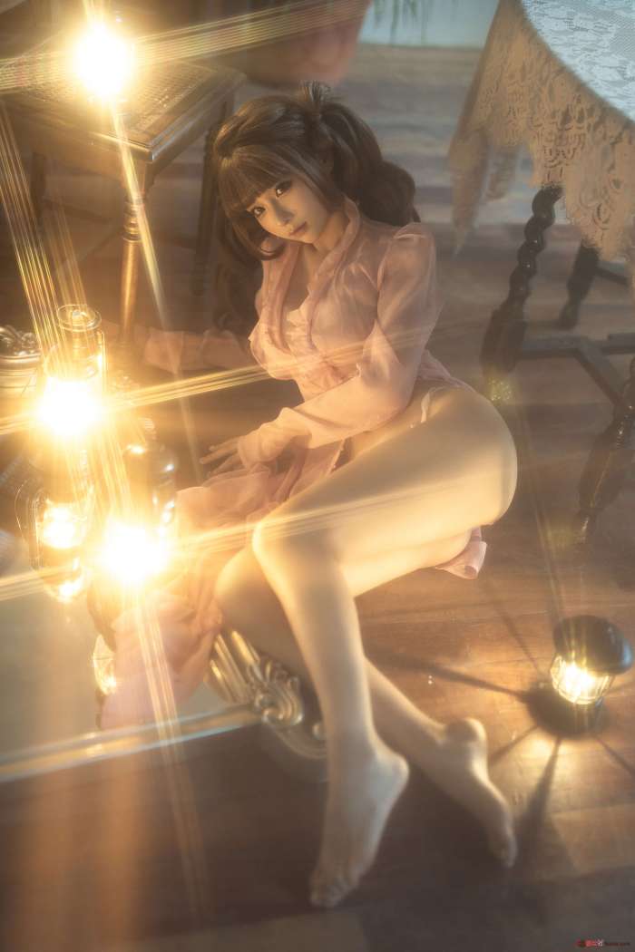 蠢沫沫 2024年4月 T3赠品3《是谁照亮他》完整版 [44P-364MB]