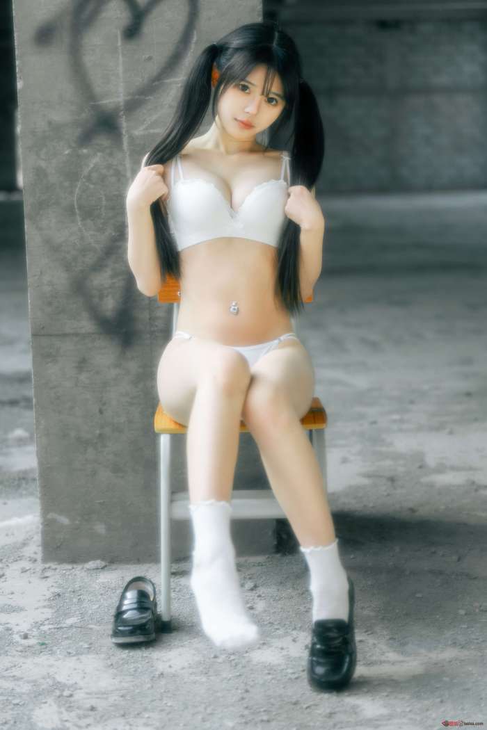 rua阮阮 – 失乐园 [55P353MB]