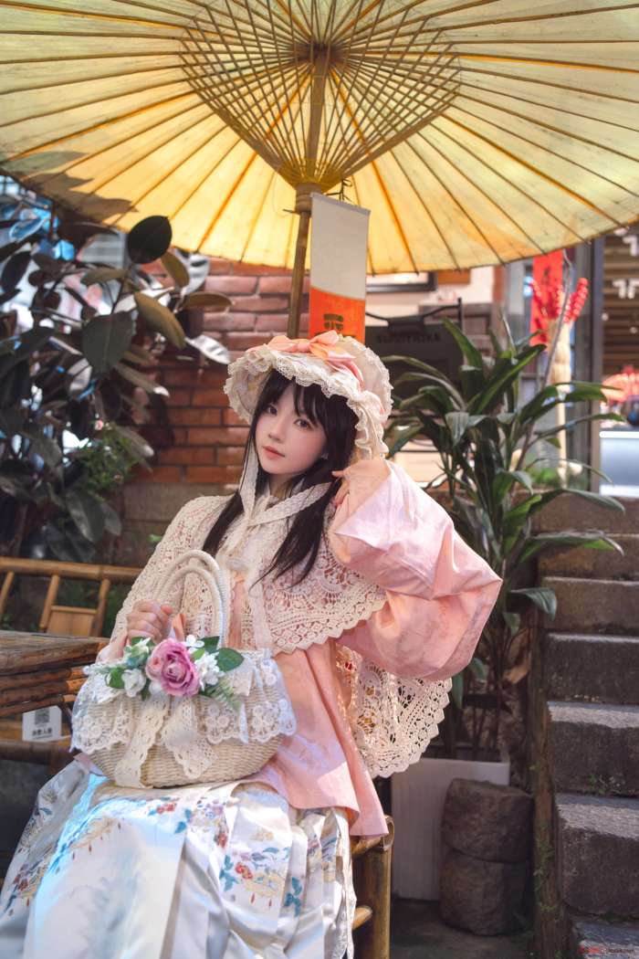 桜桃喵 – 龙年大吉 [11P166MB]