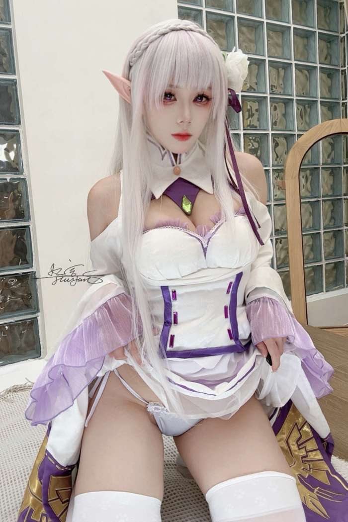 九言 – 艾米莉亚 [43P4V85MB]