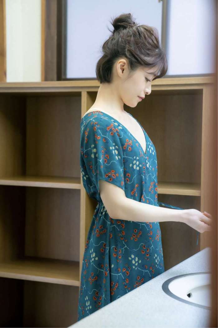 Shihori Kotoi 琴井しほり – Shiosai 潮騒 [35P106MB]