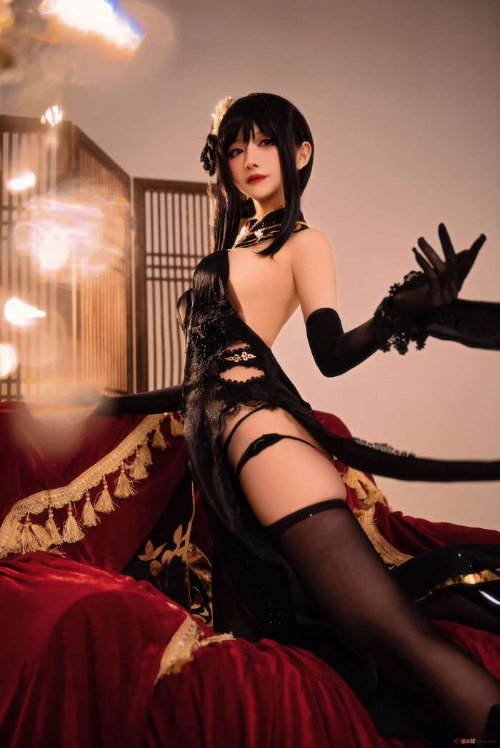 Shika小鹿鹿 碧蓝航线镇海 奇奢花苑 [28P125MB]