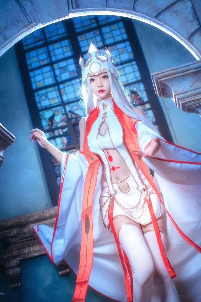 南桃 – 爱丽丝菲尔天之服 [15P-20MB]