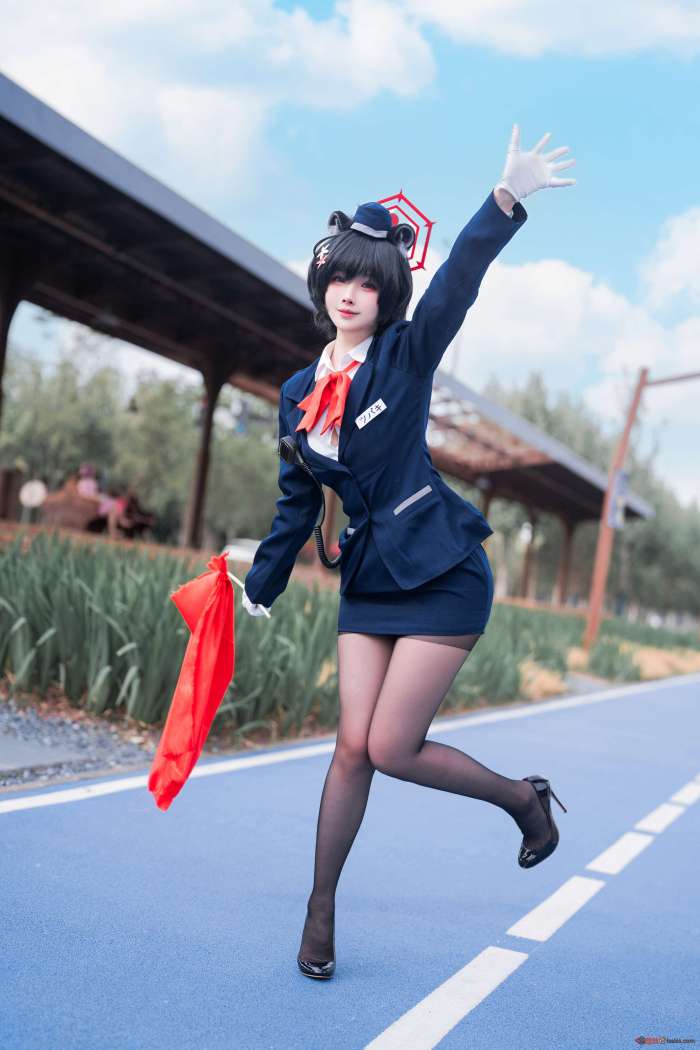 rioko凉凉子 – 蔚蓝档案 导游 椿 [62P12V490MB]