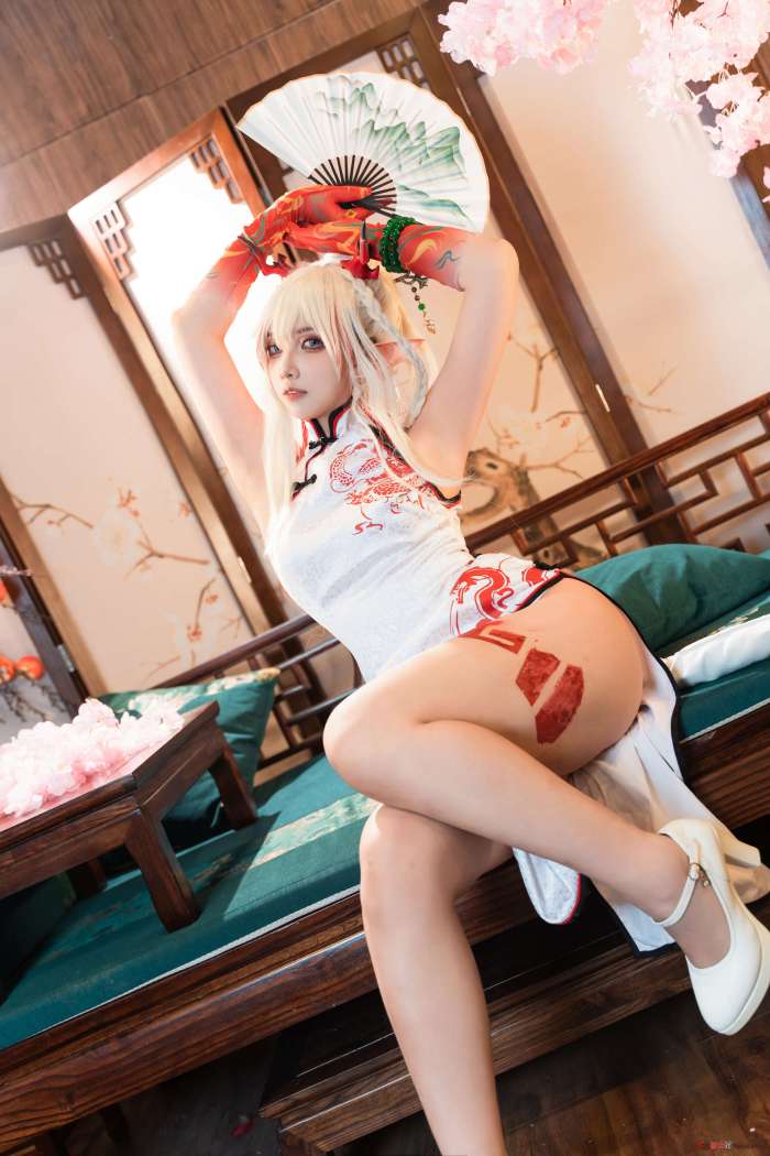 橙风千雅&小和甜酒 – 年夕旗袍双人御守 [189P788MB]