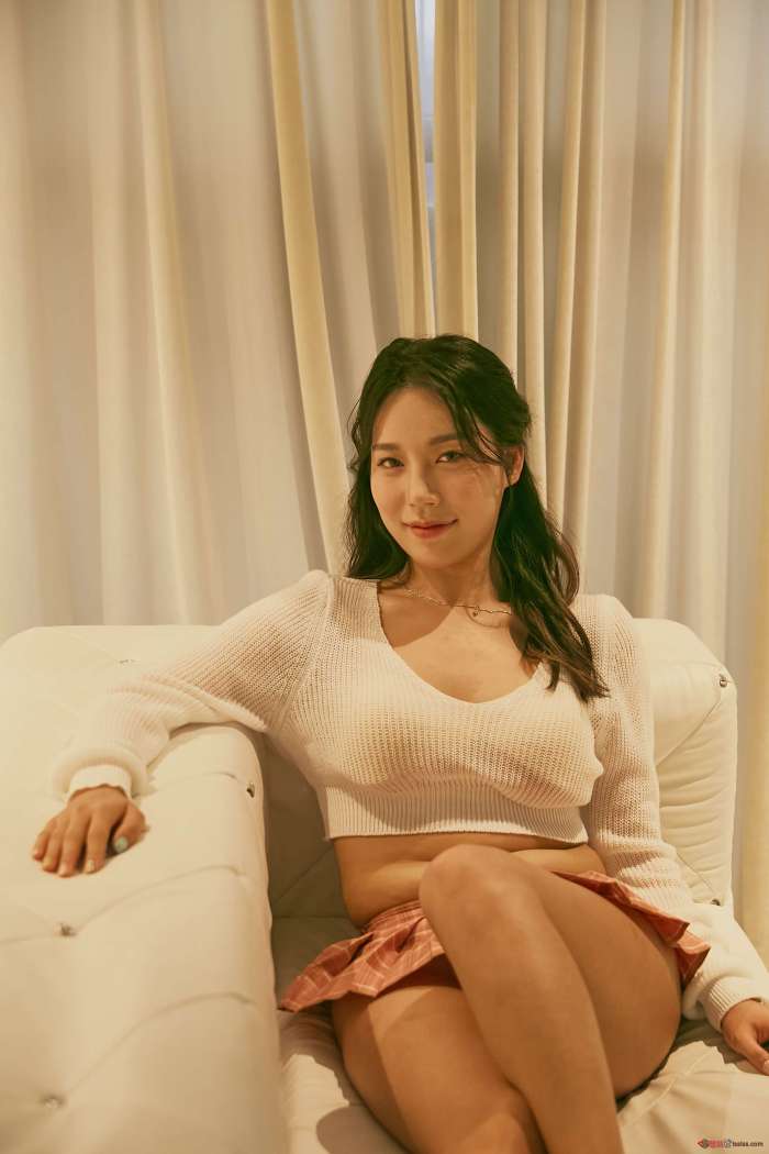 MINI #4 FIRST DATE [65P607MB]