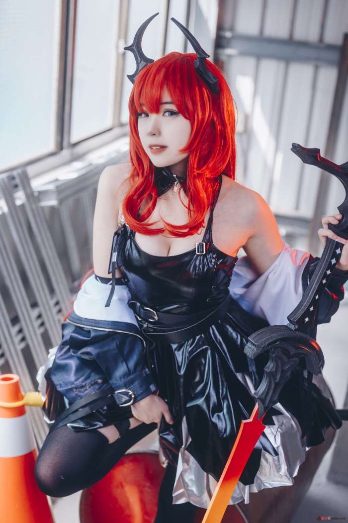 Hatori Sama – Surtr (Arknights) [11P96MB]