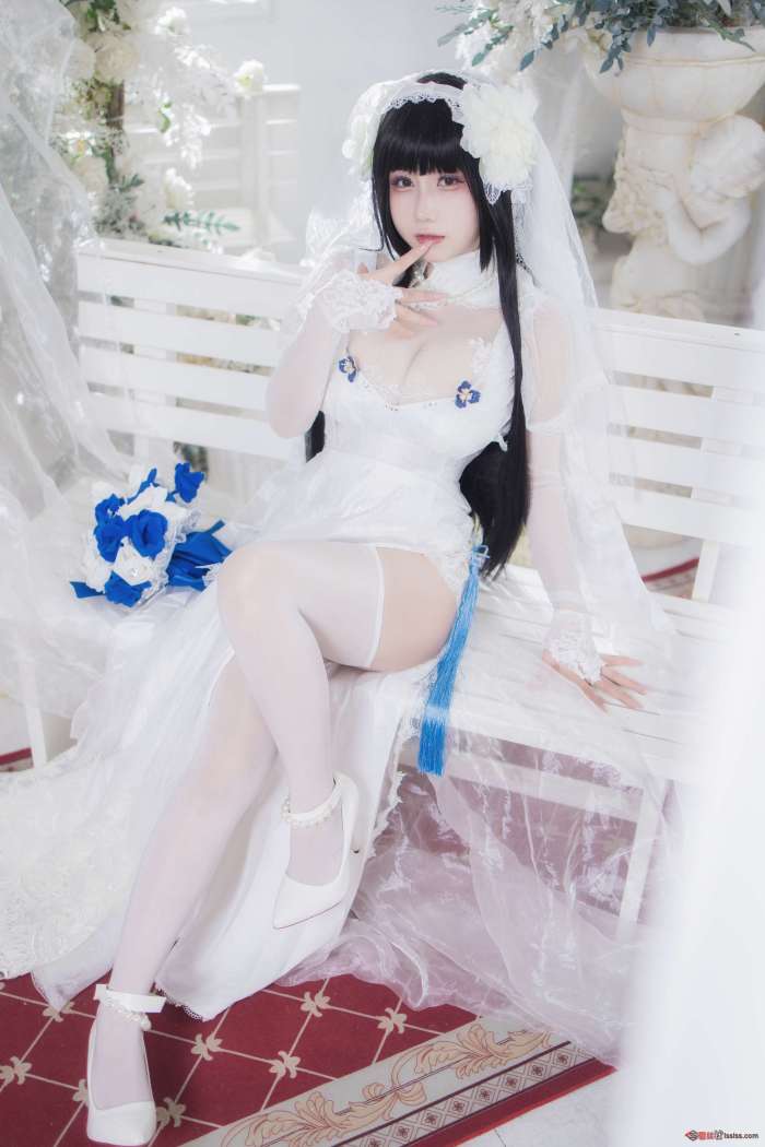 末夜787 –  95式婚纱 [34P196MB]