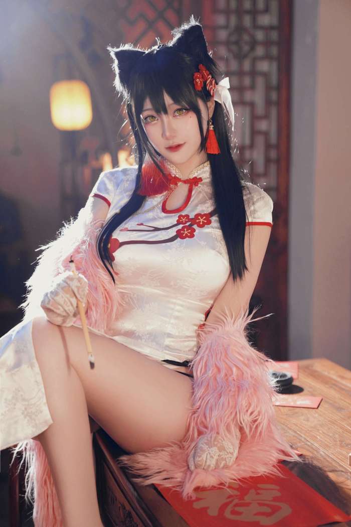 Halo_酱 – 爱宕新春旗袍 [17P35MB]