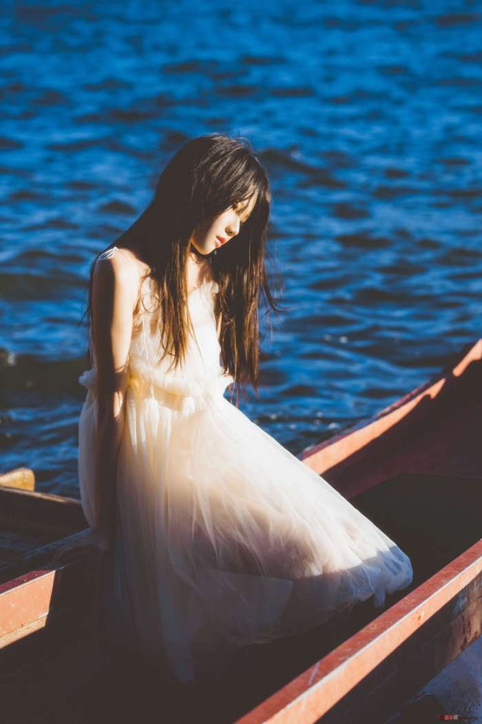 桜桃喵 – 船 [13P158MB]