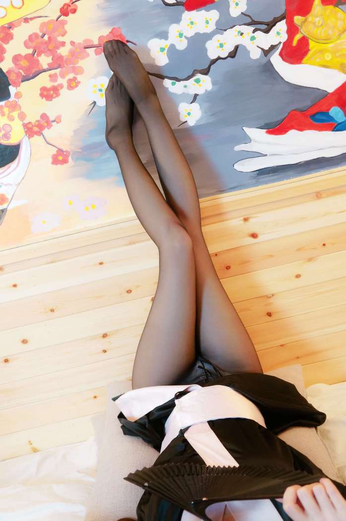 猫耳布丁 – 黑丝浴衣 [31P215MB]