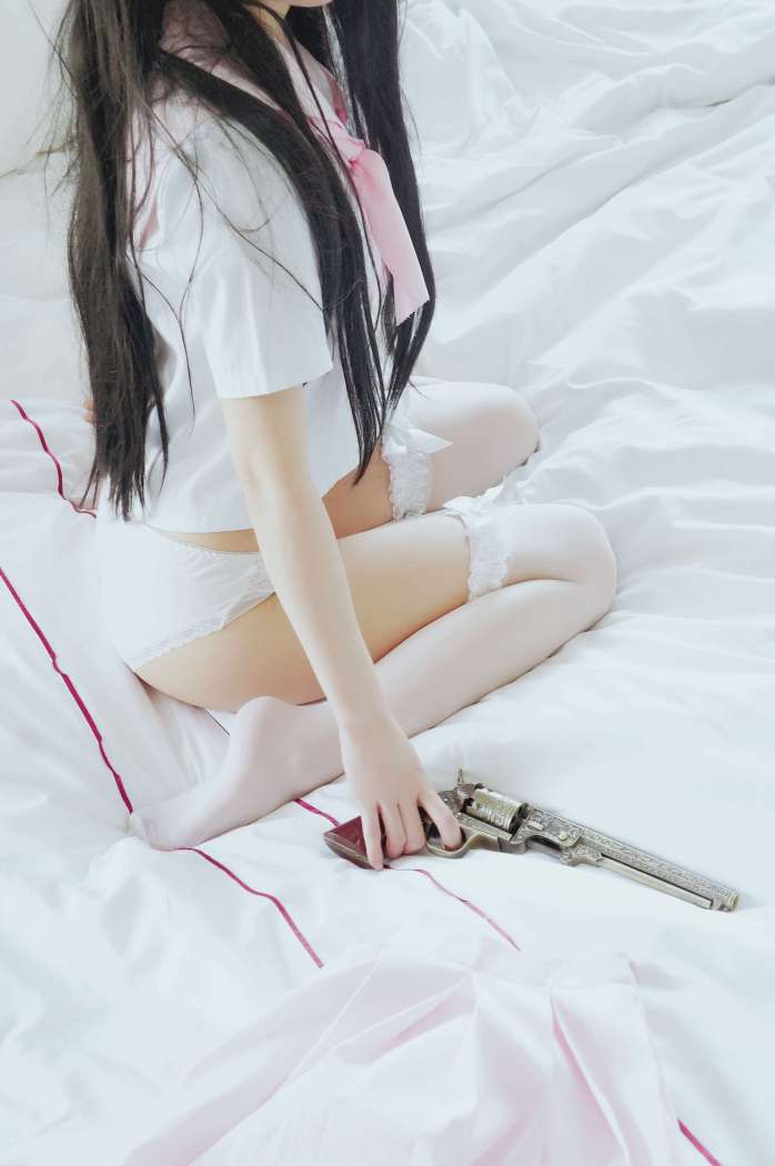 猫耳布丁 – JK红绳 [28P138MB]