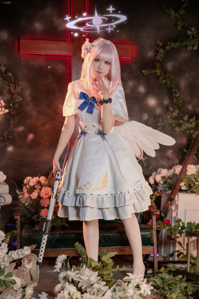 lunananya – 圣园未花 [25P215MB]