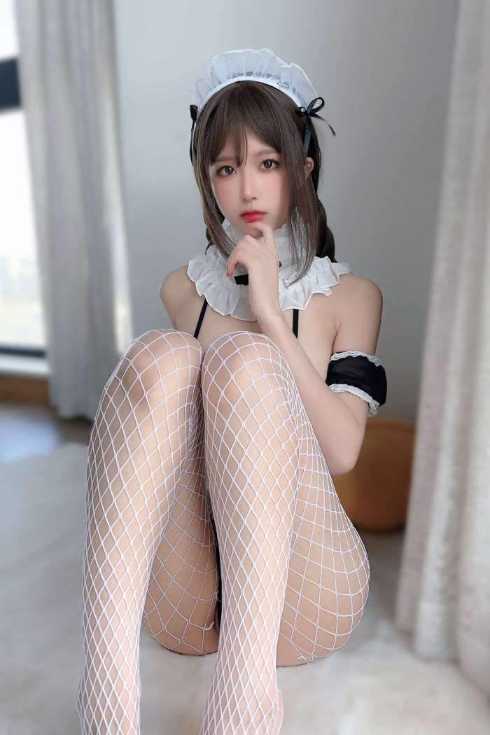 布丁大法 – 乖巧女仆 [36P85MB]