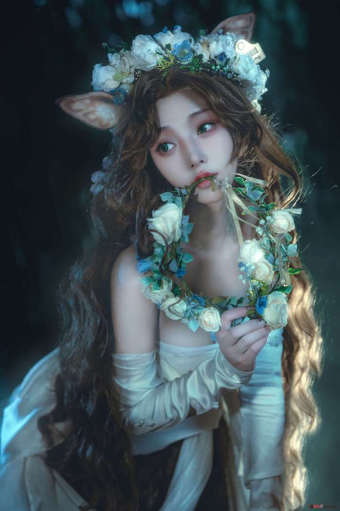 走路摇zly – 森林精灵 [12P66MB]