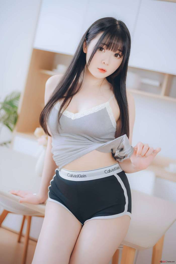 霜月shimo -「DL版写真集」週末彼女 [101P1.25GB]