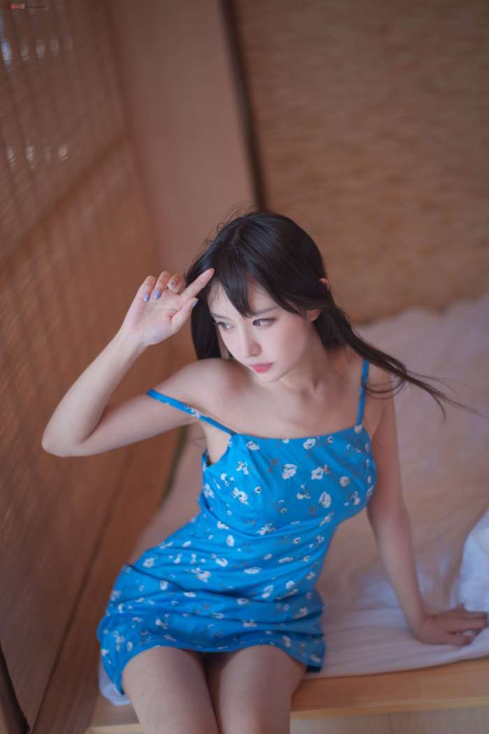 Shika小鹿鹿 – 蓝裙子 [16P124MB]