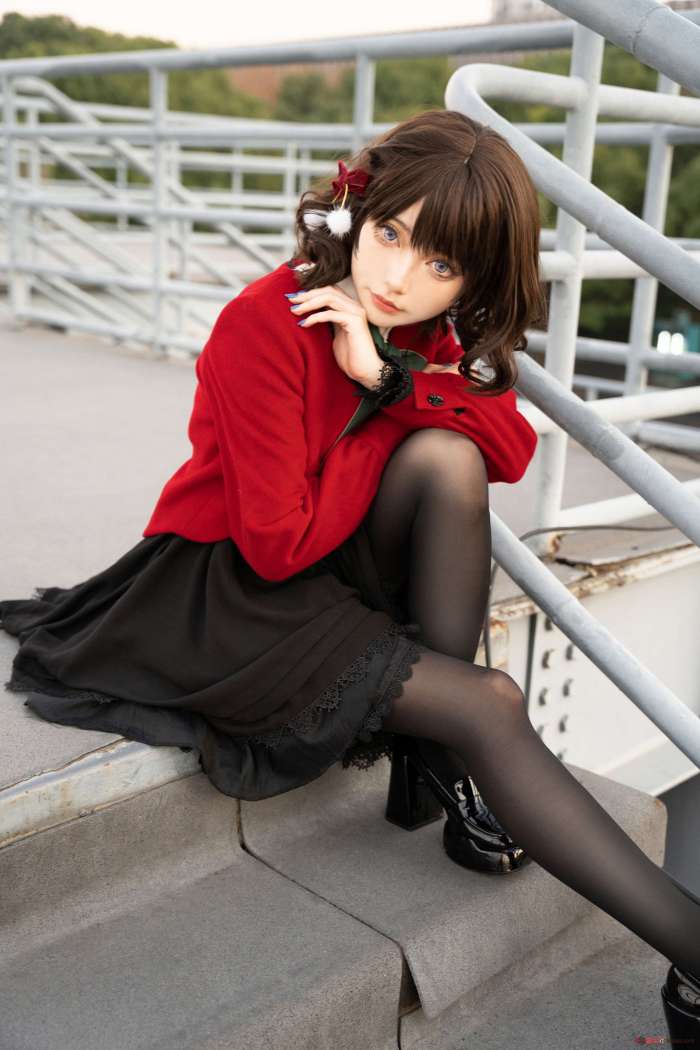 炭烤莉莉黑 – 桌面少女 冬 林檎 [18P243MB]