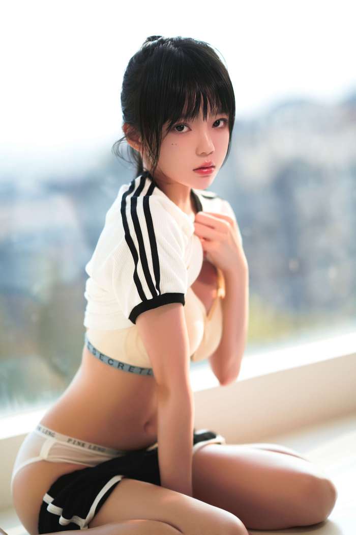 桜桃喵 – 逐渐升温 [37P2V645MB]