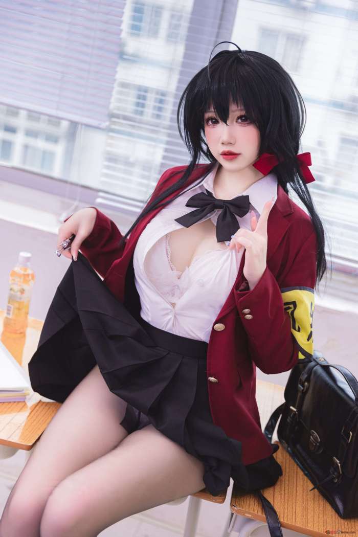 雪晴Astra – 碧蓝航线 大凤 风纪委员 [80P-933M]