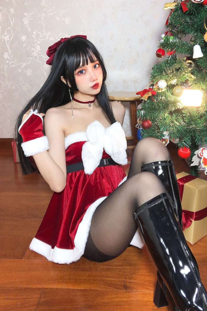 果咩酱w – 圣诞 黑丝 [28P3V-144M]