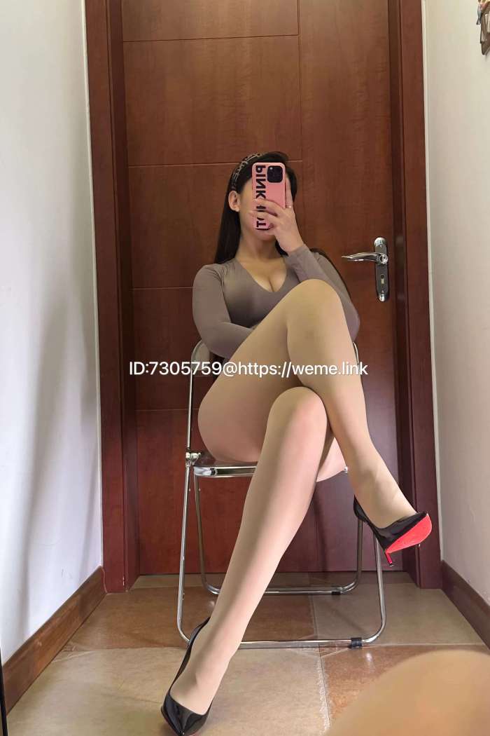 美邵女Baby – 连体衣 [42P65MB]