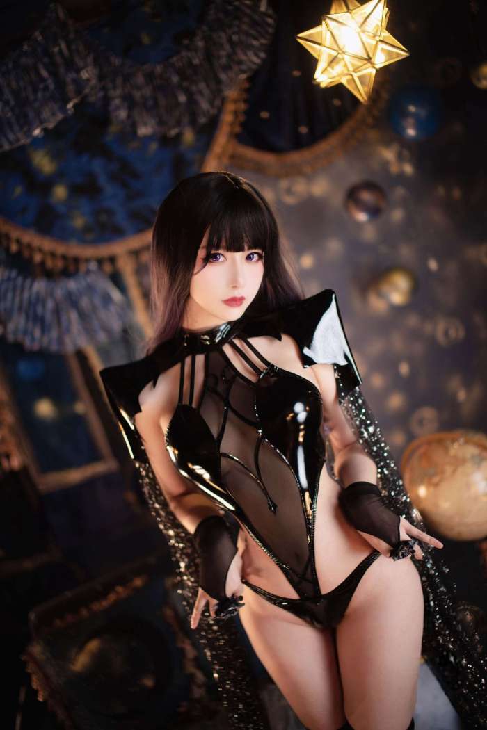 Shika小鹿鹿 – 万圣节魅魔 [13P17M]