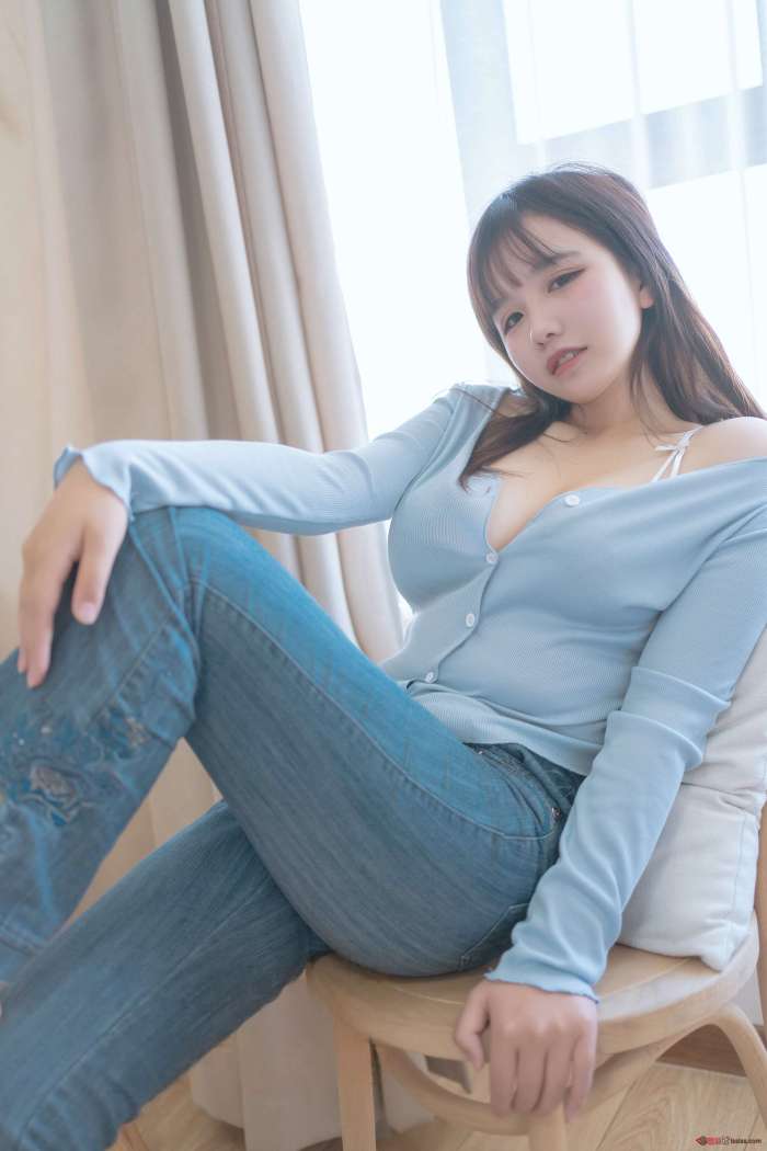 阿半今天很开心 – 住在隔壁的太太 [37P-333M]