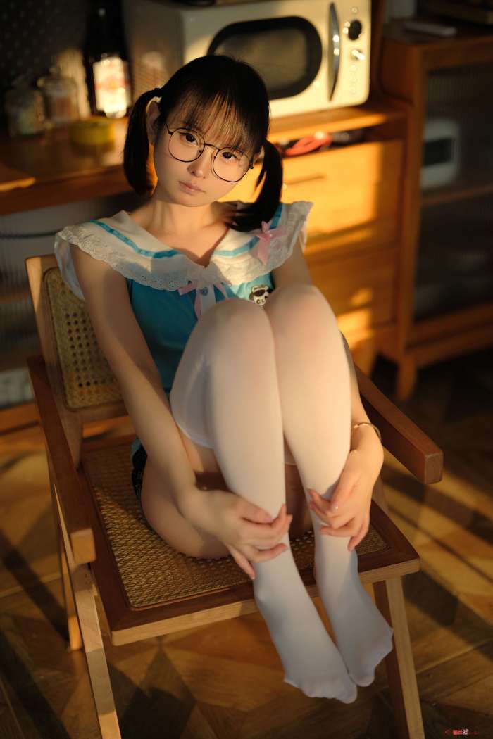 幼水铃衣 – 你的电子女友 [35P-576MB]