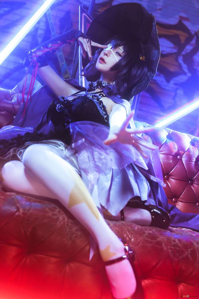 蠢沫沫 – 2024年会员 六花万圣 [24P-219MB]