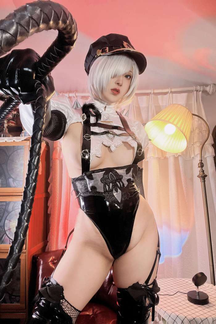 小容仔咕咕咕w –  尼尔 2B 审判官 [31P135MB]