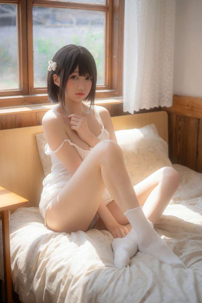 NAGISA魔物喵 – 夏休み日記 [100P305MB]