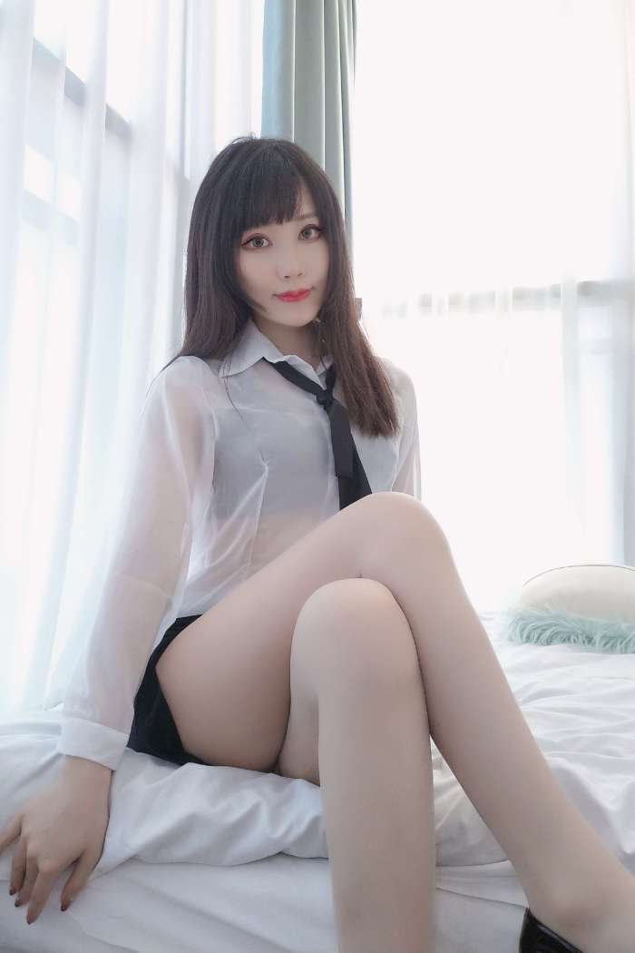 木之本果 –  自撮り VOL.13 秘書さんは退勤後です [108P4V595MB]