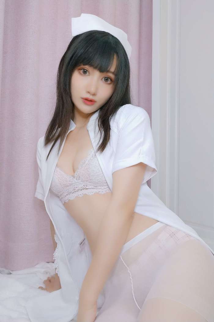 木之本果 – 真爱粉4月 看护妇 [12P138MB]