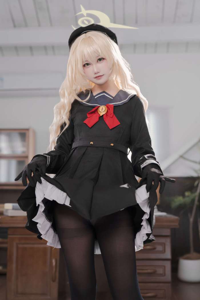 lunananya – 蔚蓝档案 笑面教授 [57P173MB]