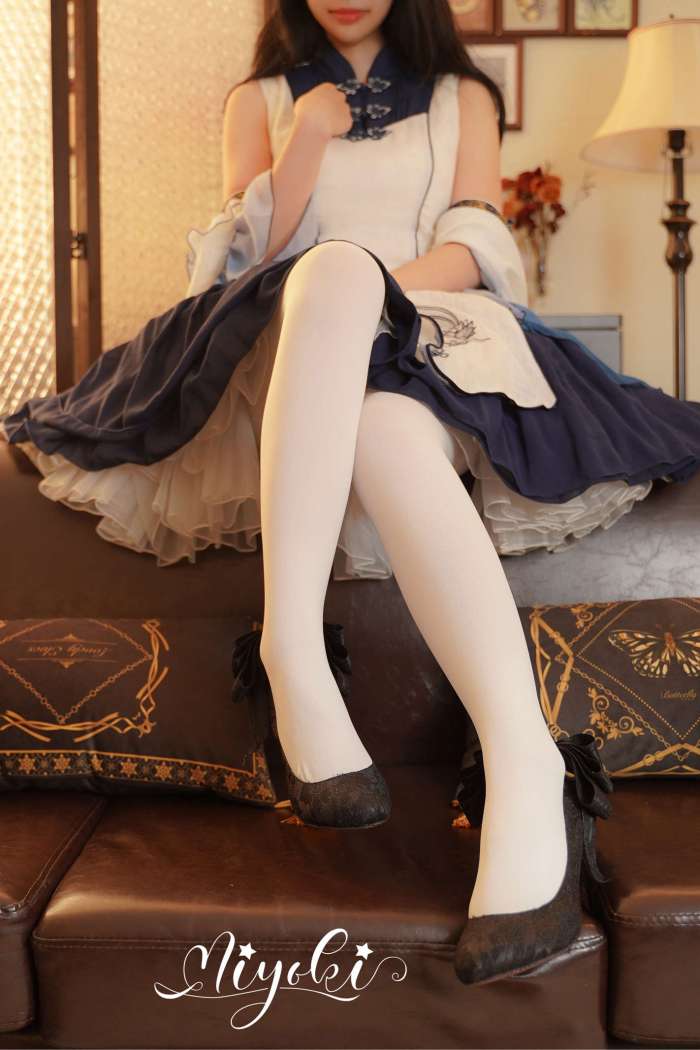 铃木美咲 – 乱世香华下 [18P99MB]