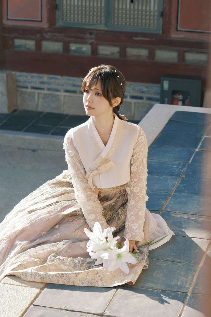 ElyEE子 – 2025.Jan Tier 4 A Hanbok韓服 [20P1V-63.7MB]