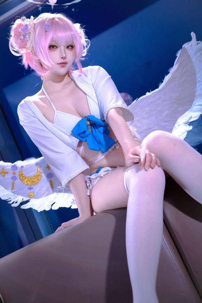 Tsuki_月隐 – 圣园未花 [16P36MB]