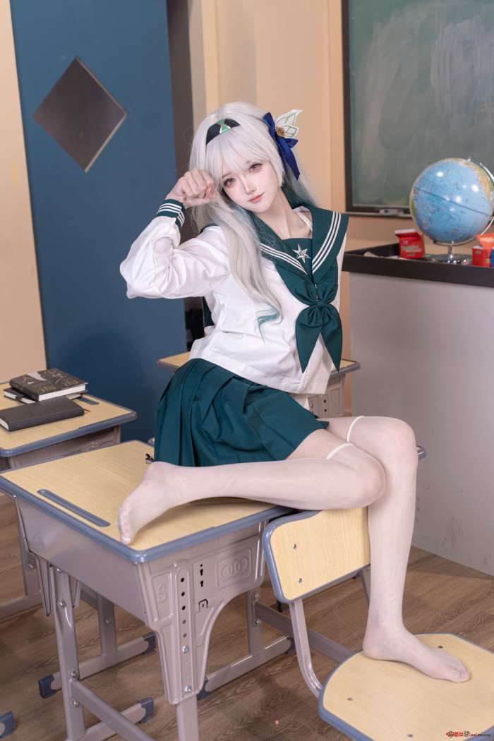 孟程程 – 流萤jk [9P35MB]