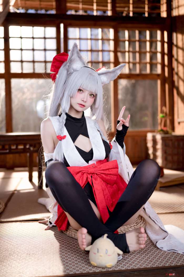 九柒喵 – 朝凪 原皮 碧蓝航线 [40P-238MB]