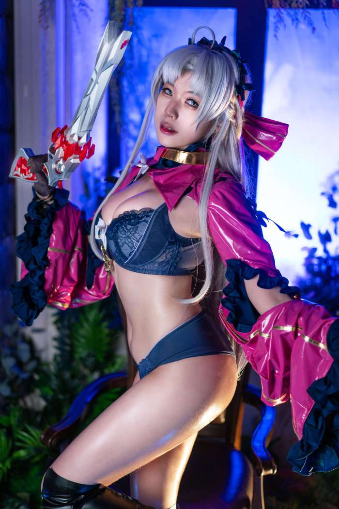 Hatori Sama – 柯莱塔 [61P4V1.13GB]