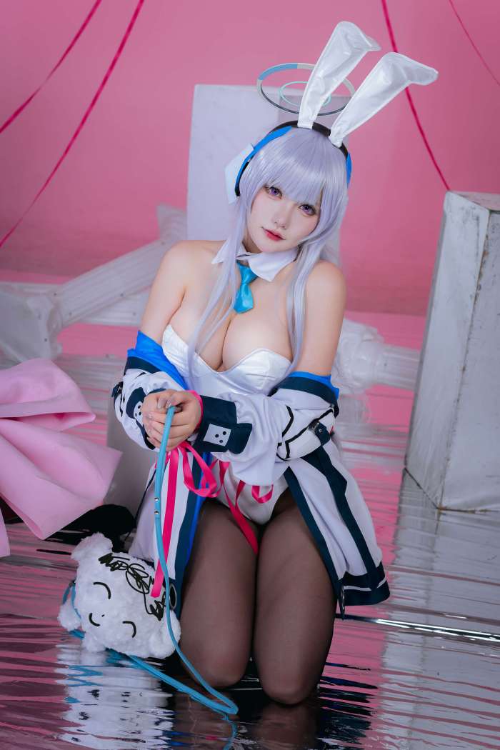 是一只熊仔吗 – 潮乃亚 蔚蓝档案 [100P283MB]