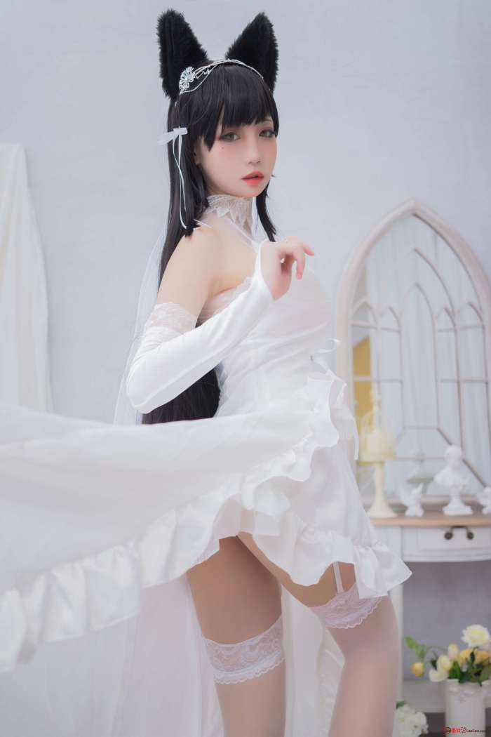 焖焖碳 – 爱宕花嫁 [20P-211MB]