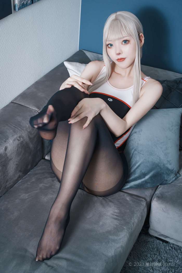 くろてぃあ (くろ) ROM写真集 – くろタイツ競泳水着 [60P99MB]